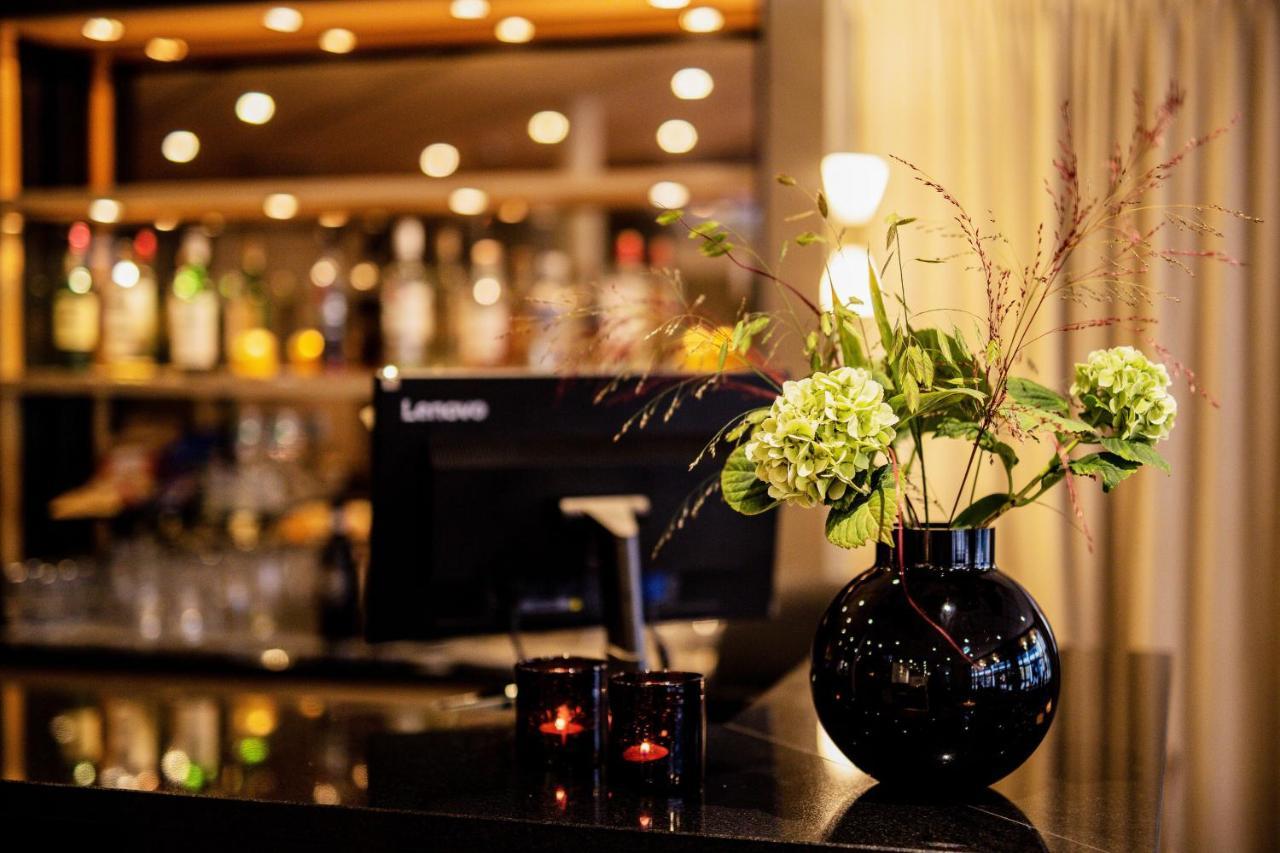 Home Hotel Cardinal Векше Екстер'єр фото