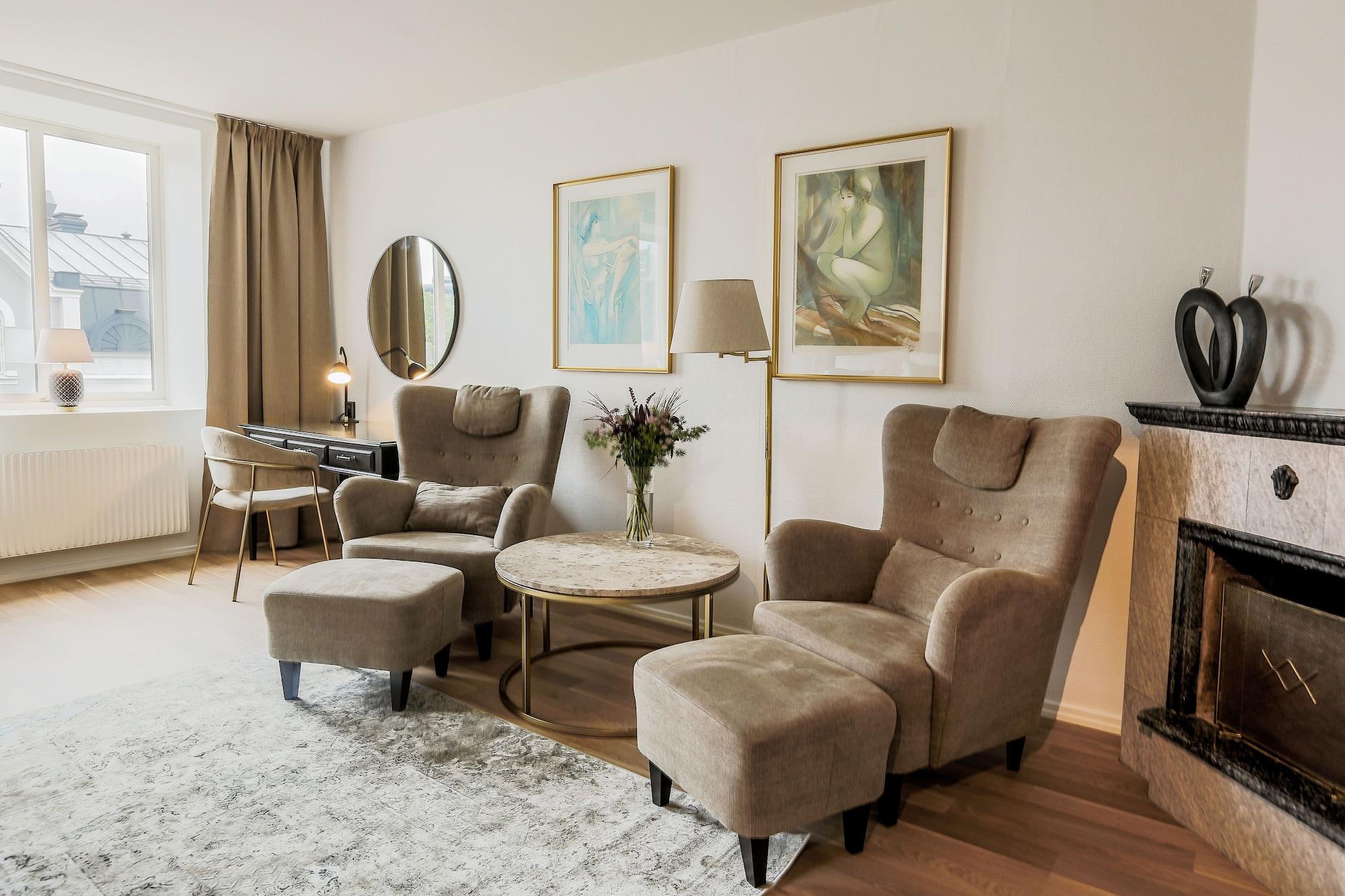 Home Hotel Cardinal Векше Екстер'єр фото